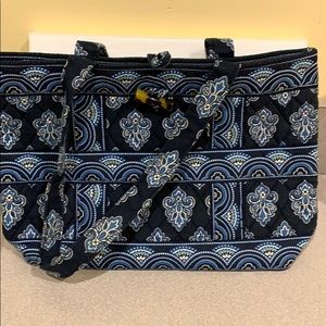 Vera Bradley purse. Lightly used